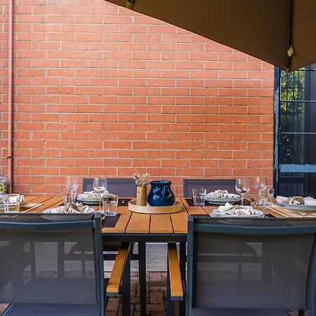 Garden Retreat, 5 Min Dal Centro Con Garage