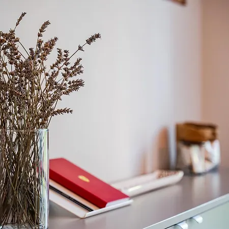 Garden Retreat, 5 Min Dal Centro Con Garage Apartamento *