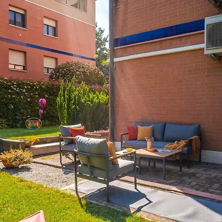 Garden Retreat, 5 Min Dal Centro Con Garage Модена