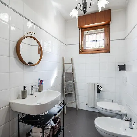 Garden Retreat, 5 Min Dal Centro Con Garage