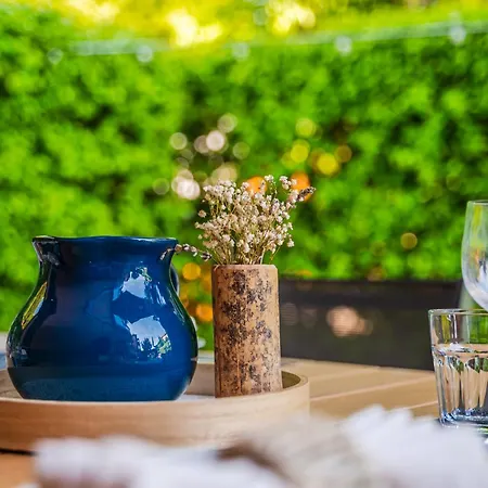 Garden Retreat, 5 Min Dal Centro Con Garage