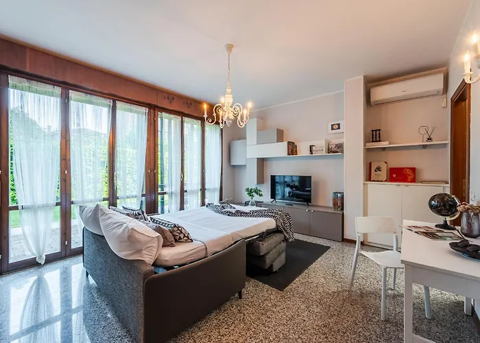 Apartamento Garden Retreat, 5 Min Dal Centro Con Garage