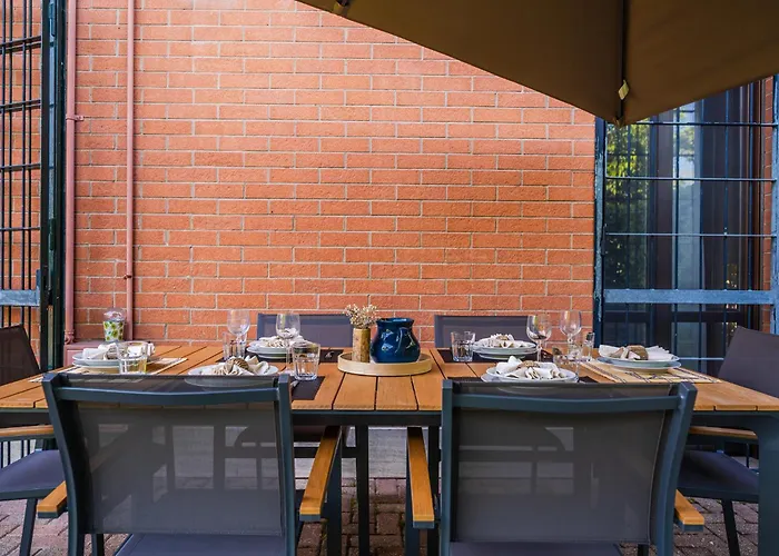 Garden Retreat, 5 Min Dal Centro Con Garage