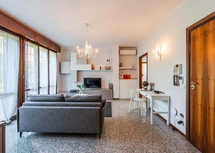 Garden Retreat, 5 Min Dal Centro Con Garage *