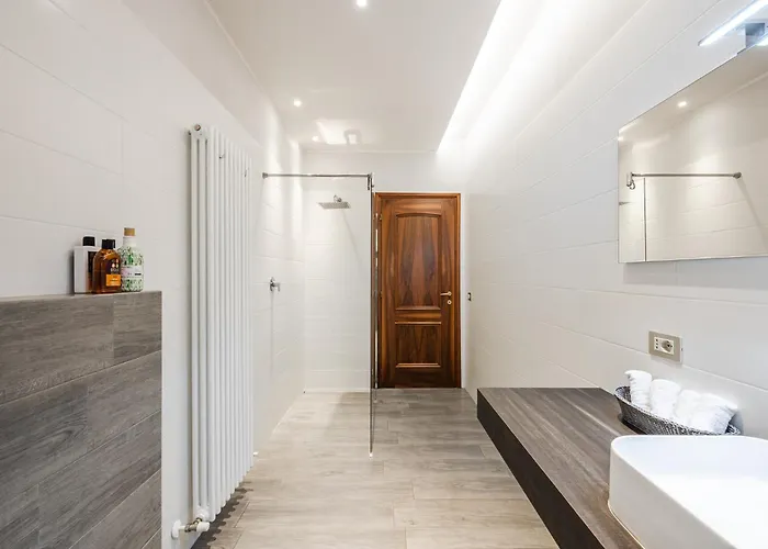 Garden Retreat, 5 Min Dal Centro Con Garage * مودينا