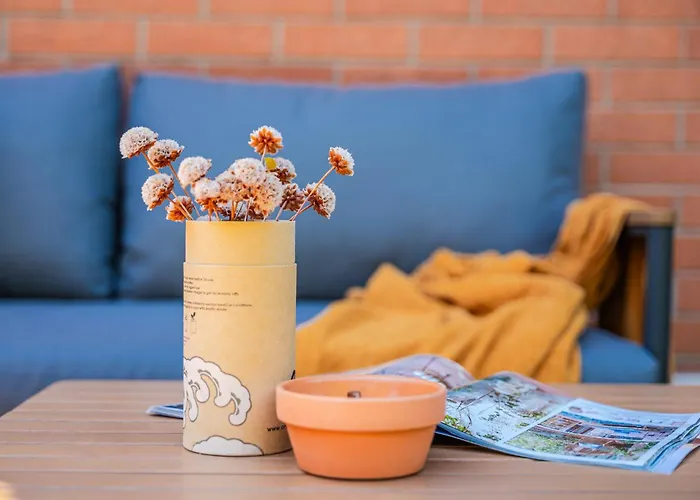 Garden Retreat, 5 Min Dal Centro Con Garage شقة *