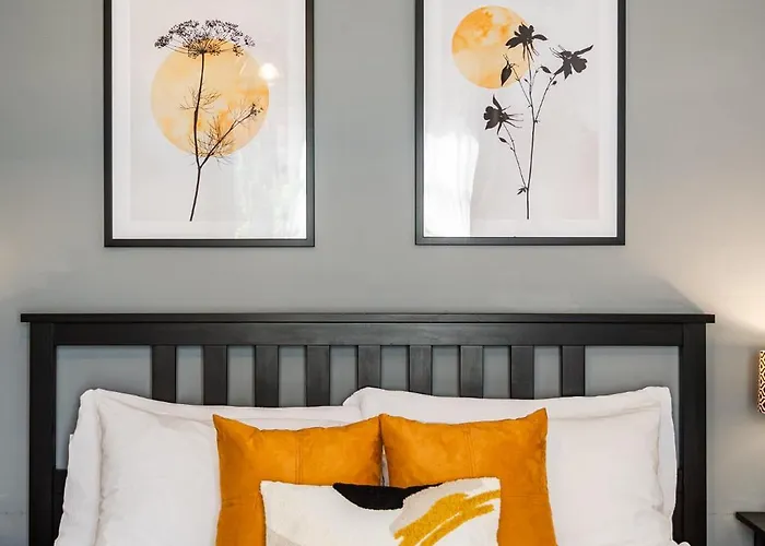 Garden Retreat, 5 Min Dal Centro Con Garage *